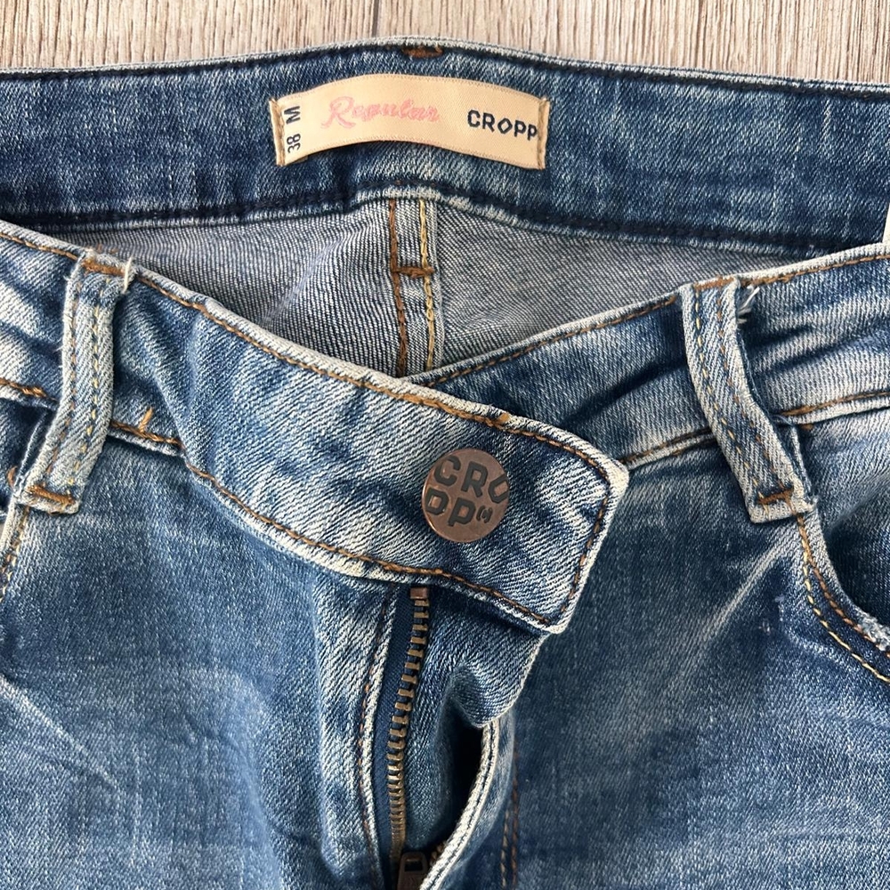 Distressed Blue Jeans - Picture 3 of 8